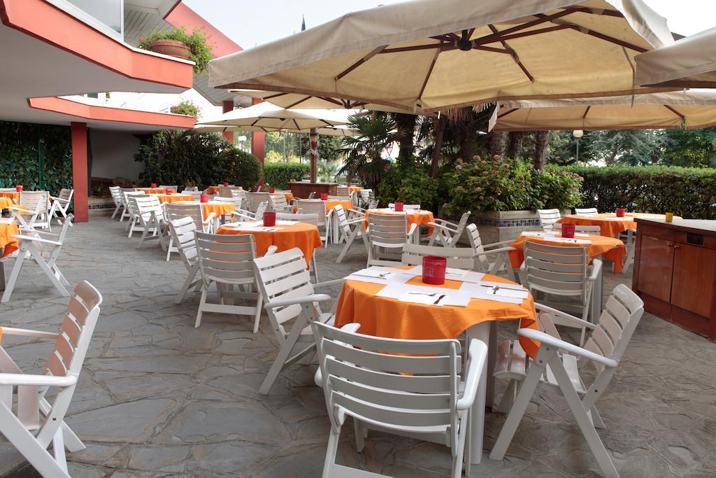 Gallia Club Hotel Cesenatico Ngoại thất bức ảnh